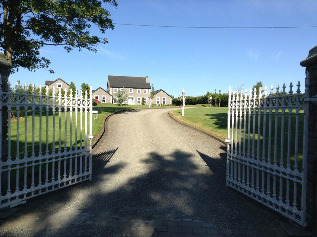 Deeside Manor Bed and Breakfast Stabannan Exteriör bild